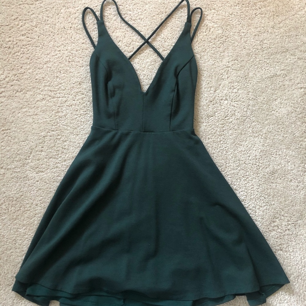LULU’S GREEN OPEN BACK SKATER DRESS